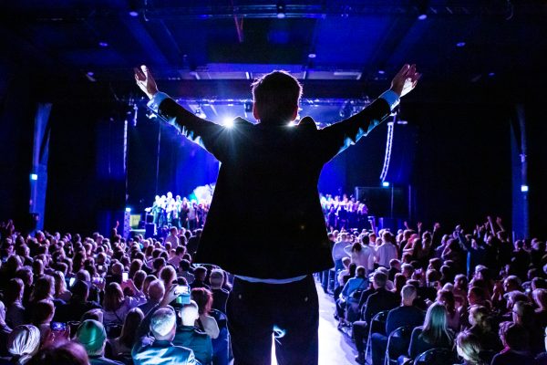 Dirigenten på konserten